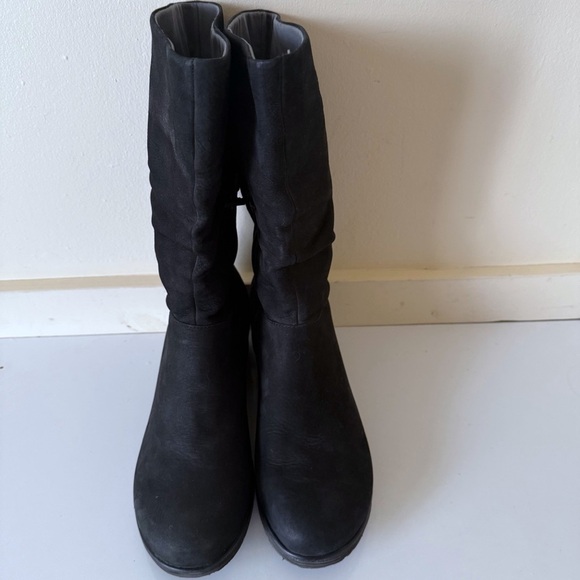 Dansko Womens Boots Black Suede  Mid Calf Wedge Heel Size 40 - Picture 4 of 7